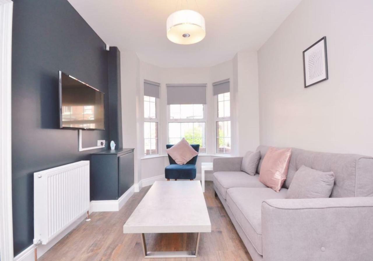 Queens Quarter Townhouse 1 Belfast Exterior foto